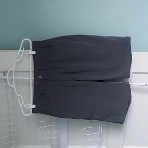Mountain Hardwear Shorts Darker Gray 30/40
